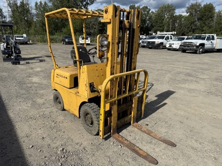 nissan-nfg101-forklift-image-2