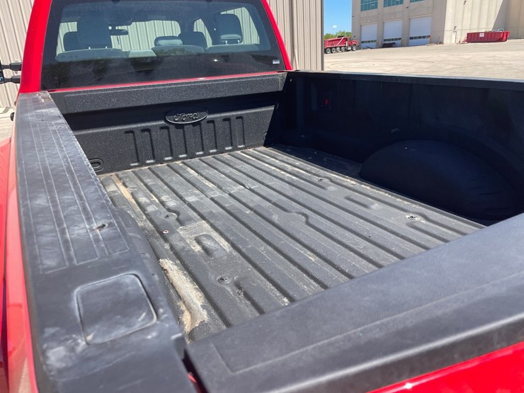 2020-ford-f350-xl-image-29
