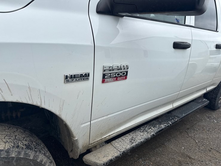 2012-dodge-ram-2500-image-18