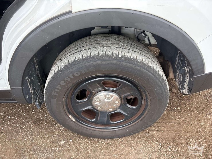 2017-ford-explorer-image-23