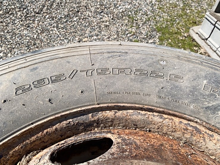 name-4---295/75r22.5-rims-and-tires-image-4