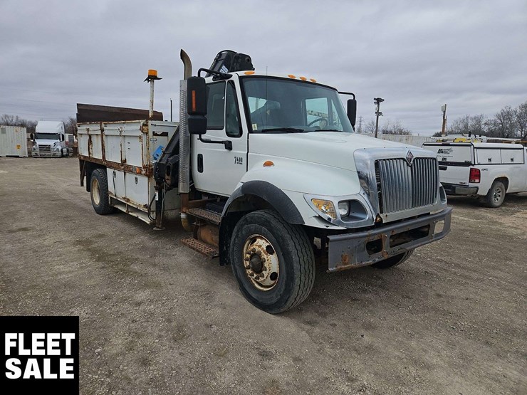 international-workstar-7400-image-2