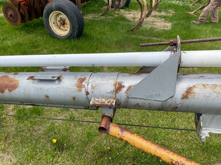 hutchison-6”x40’-transport-auger-with-hopper,-540-pto-image-17
