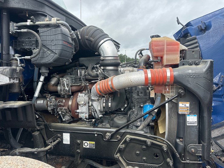 2016-peterbilt-579-image-6