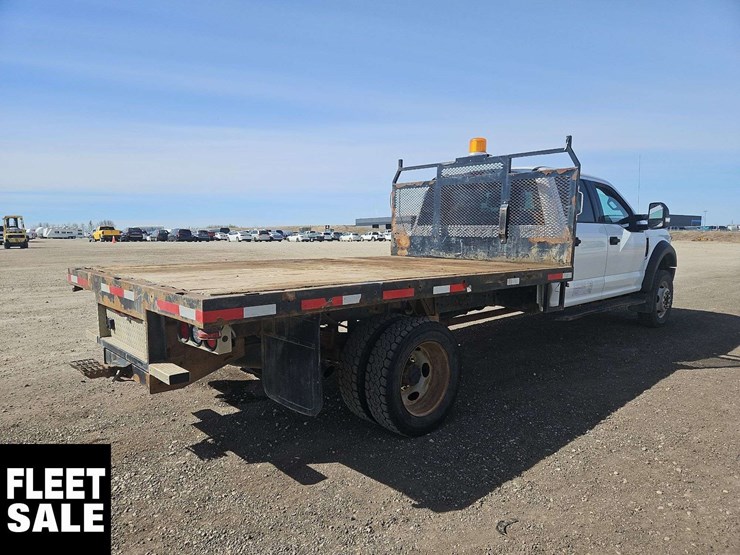 2017-ford-f550-image-3
