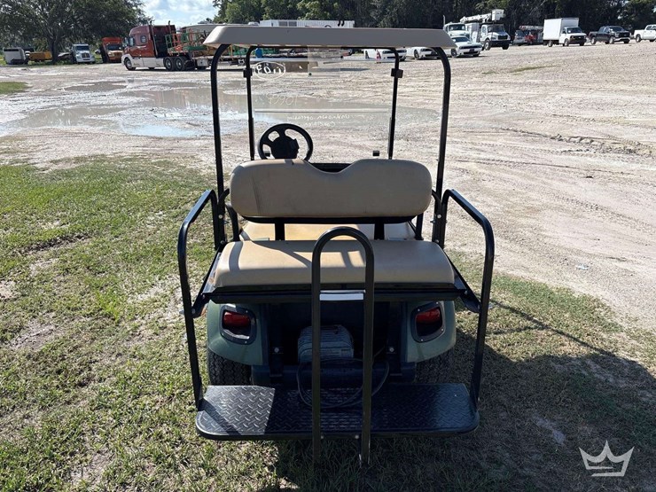 2019-ez-go-electric-cart-image-11
