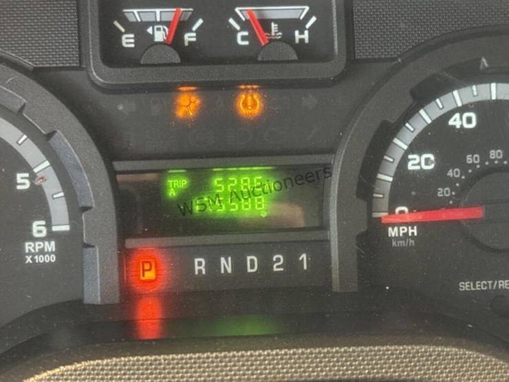2009-ford-cargo-image-21