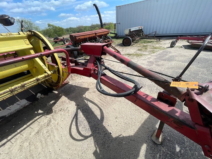 new-holland-477-image-10