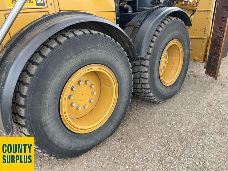 caterpillar-160m3-awd-image-12