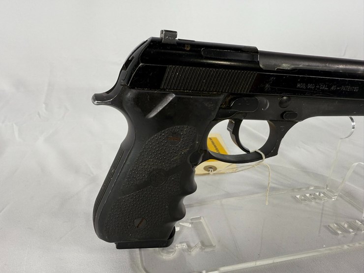 #12-•-beretta-96d-40-pistol-ber195967-image-14