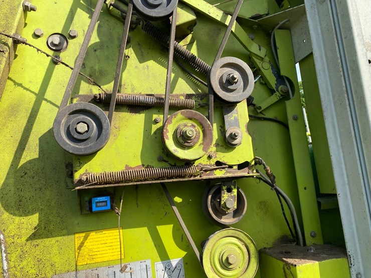 claas-rollant-66-image-28