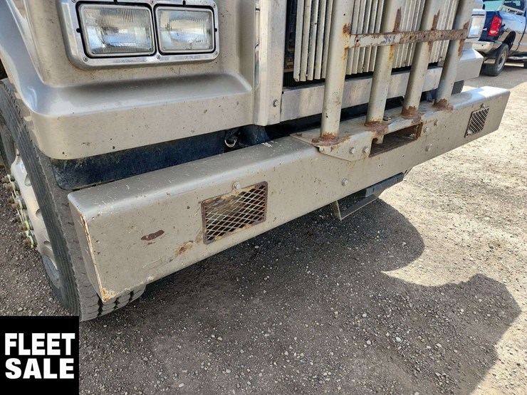 2015-western-star-4900-image-31