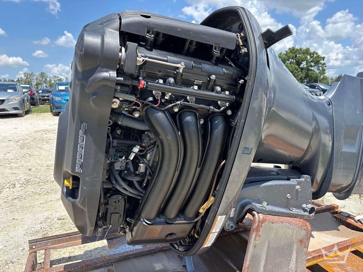 2017-yamaha-250-boat-motor-image-8