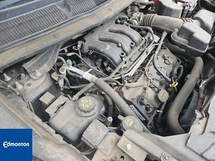 2019-ford-explorer-image-26