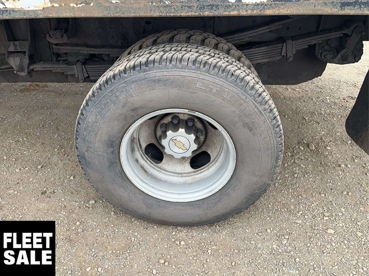 2006-chevrolet-silverado-3500-image-11