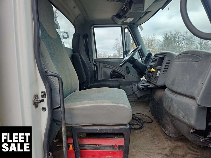 international-workstar-7400-image-31