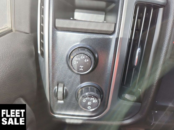 2014-chevrolet-silverado-1500-image-23
