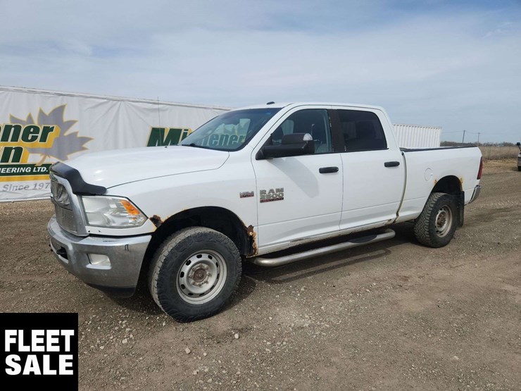 2013-dodge-2500-image-1
