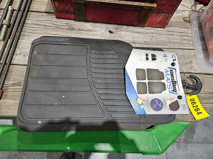 #6264-•-custom-accessories-4pc-car-floor-mats-image-1