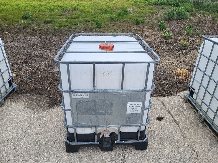 tote-w/valve---tag-#1240-image-1