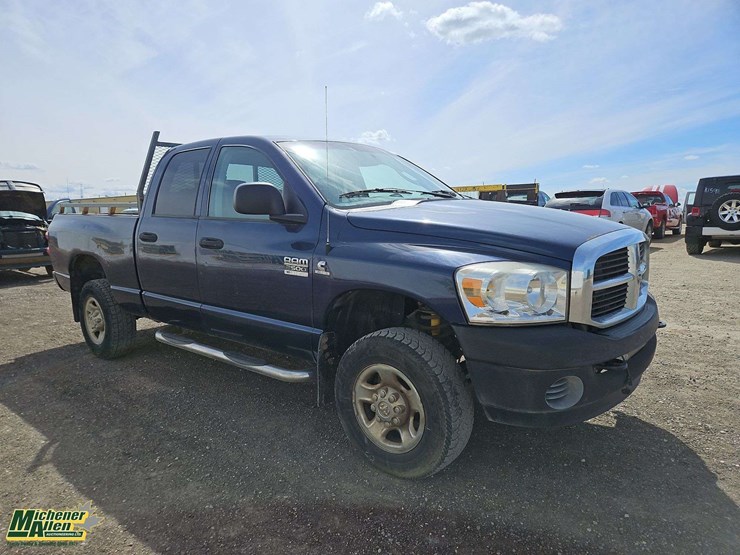 2008-dodge-ram-2500-image-2