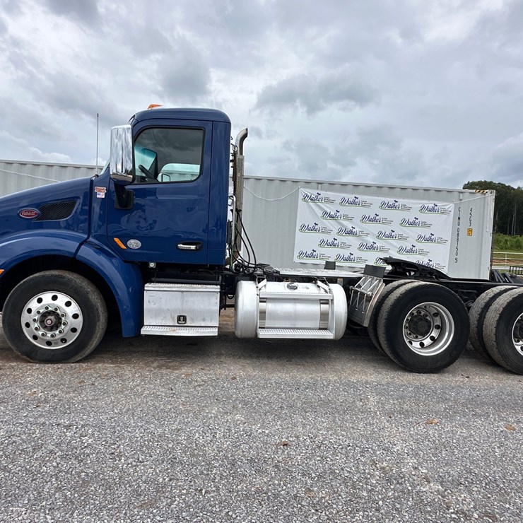 2016 PETERBILT 579