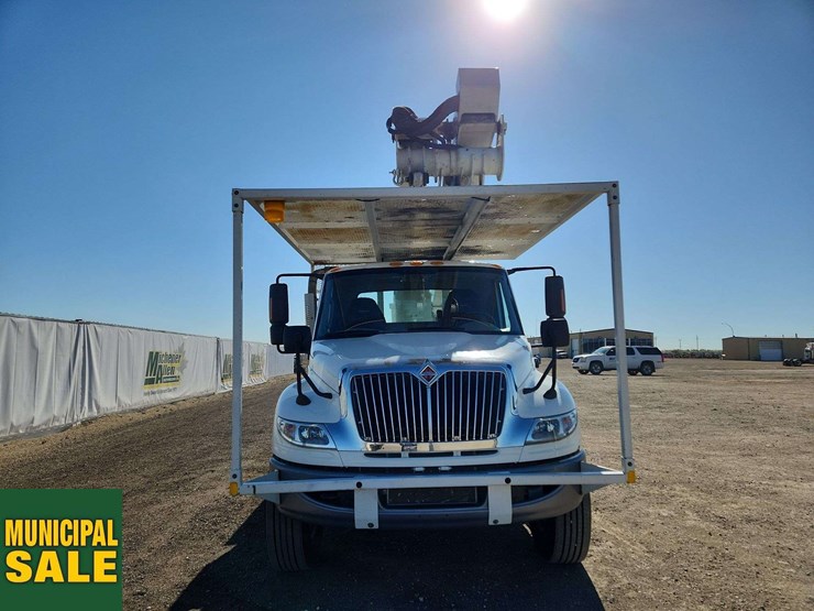 international-durastar-4300-image-33