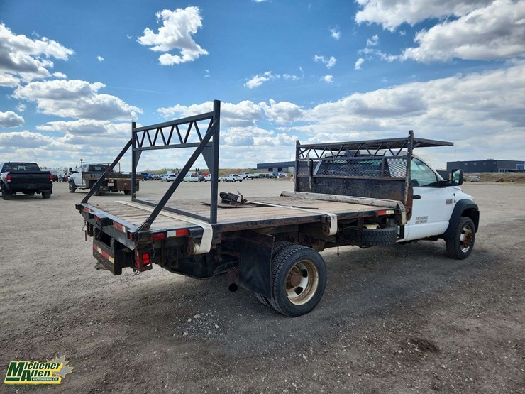 2009-dodge-ram-4500-image-4