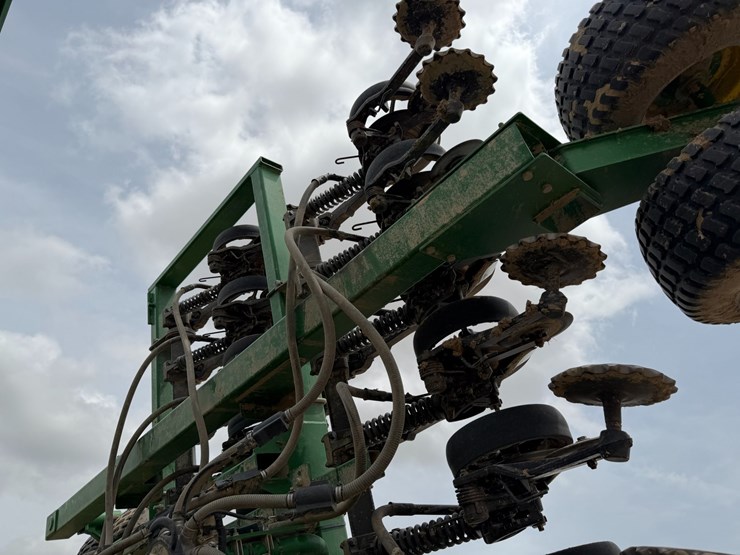 john-deere-1890-image-30