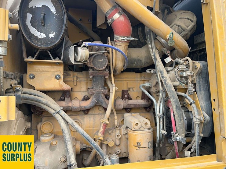 caterpillar-160m-awd-image-26