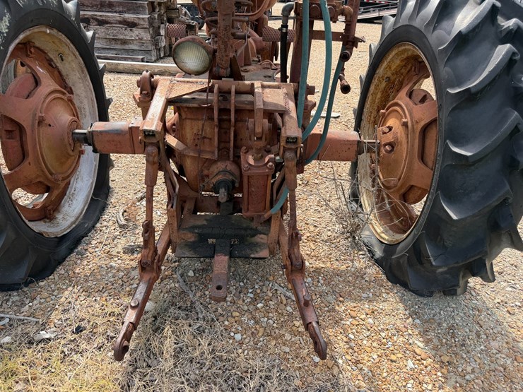 1950-international-m-image-17