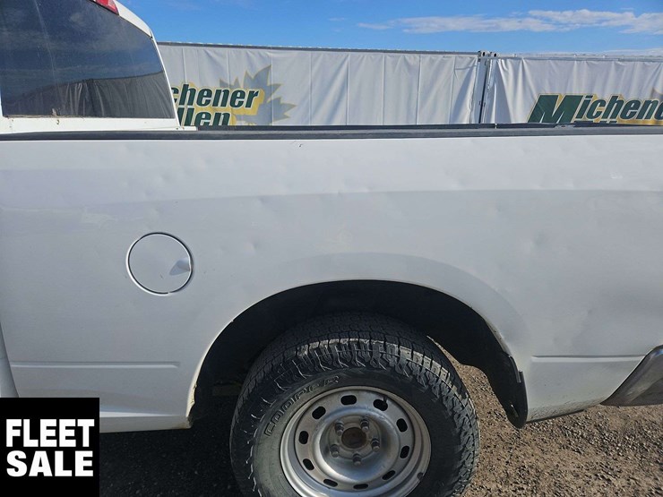 2015-dodge-1500-image-50