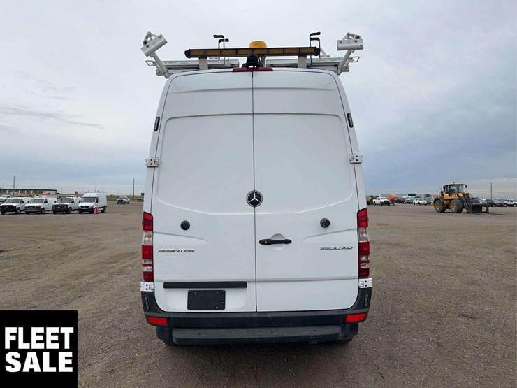 2018-mercedes-benz-sprinter-3500-image-7