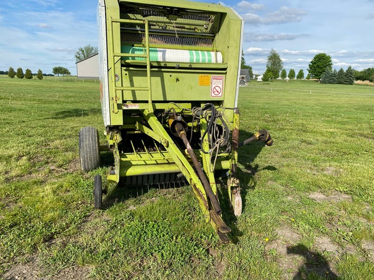 claas-rollant-66-image-3