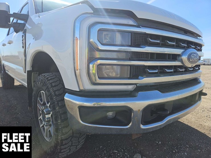 2023-ford-f250-image-31