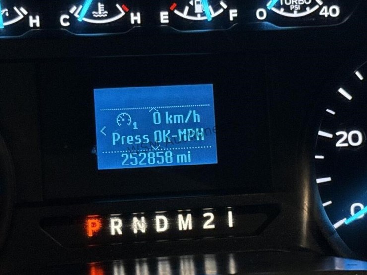 2017-ford-f550-image-21