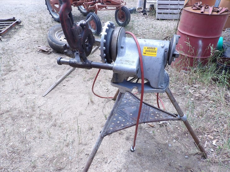 #40869-•-**rigid-300-pipe-threader-image-1