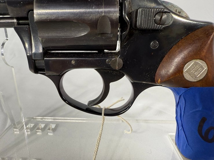 #67-•-charter-arms-undercover-38-special-revolver-337494-image-9