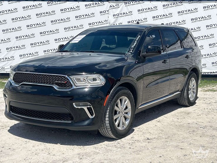 2021-dodge-durango-image-1
