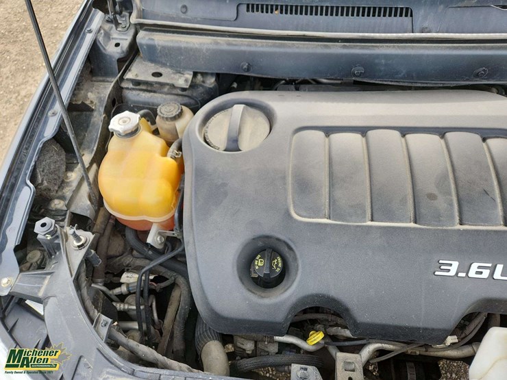 2011-dodge-journey-image-29