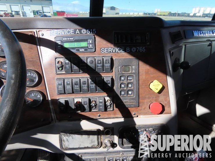 2015-western-star-4900-image-9