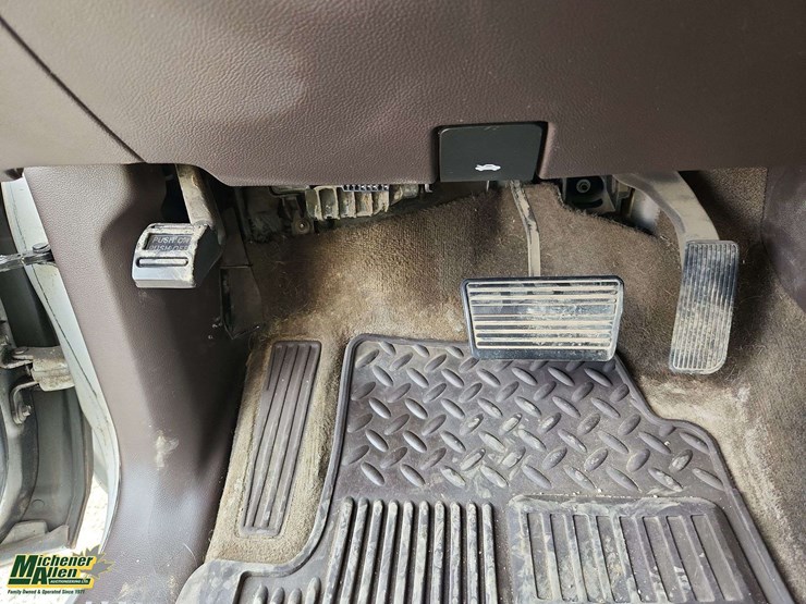 2016-gmc-sierra-1500-image-24