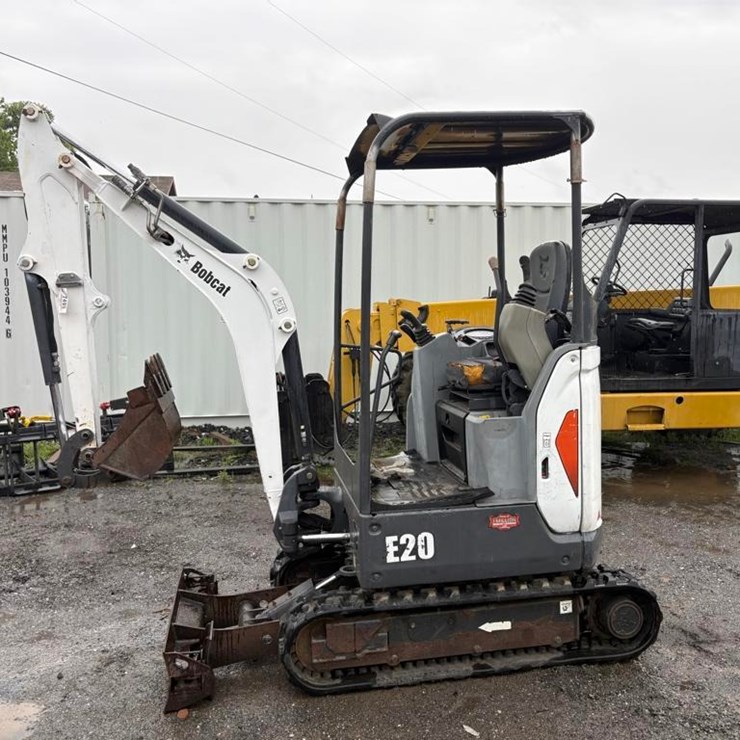 BOBCAT E20