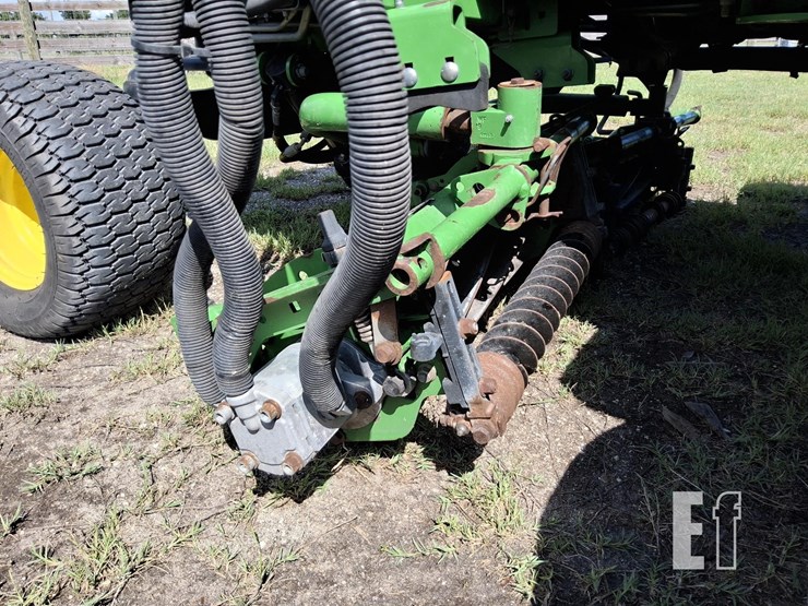 2016-john-deere-7700a-image-12
