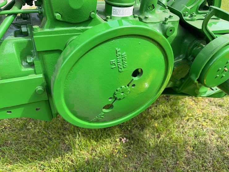 john-deere-b-image-36