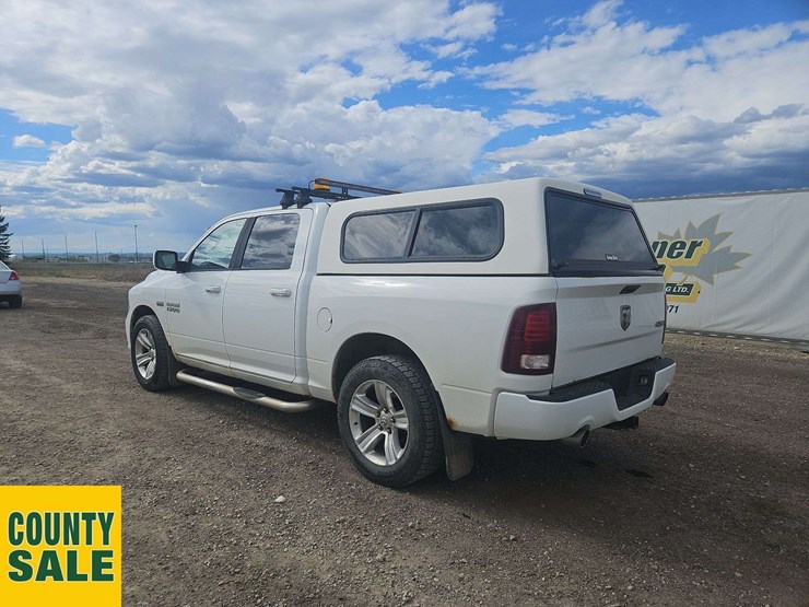 2014-dodge-1500-image-3