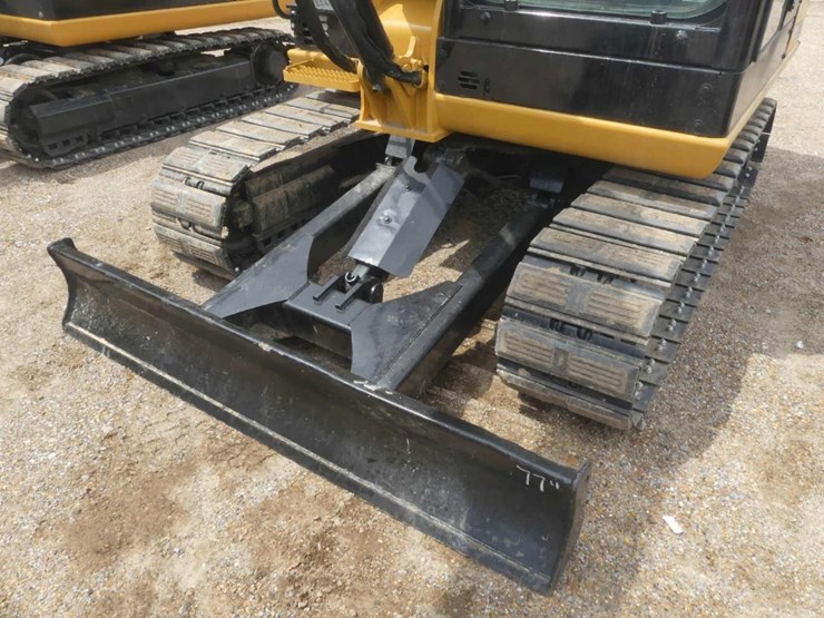 2021-caterpillar-305.5e2-image-7