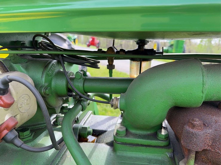 john-deere-b-image-32