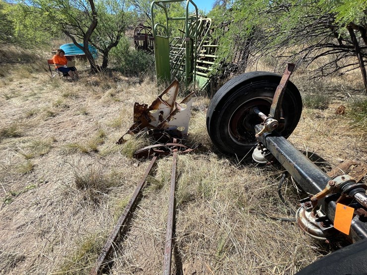#1047-•-axles-and-heavy-duty-trailer-jack-image-10