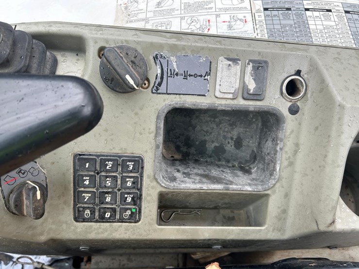 2015-bobcat-e35-image-25